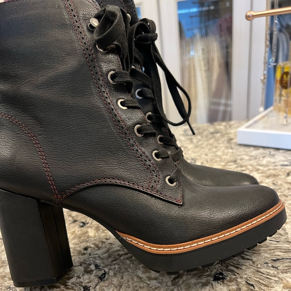 Black Leather Naturalizer Moto Combat boot